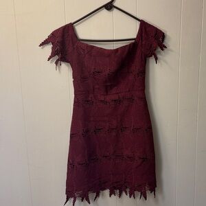 Astr the Label maroon off the shoulder lace dress size small